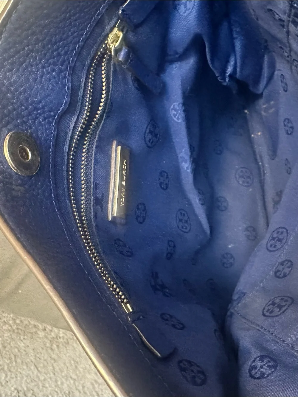 Tory Burch classic pebbled